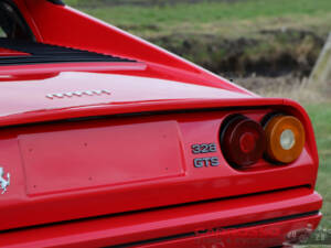 Image 35/44 of Ferrari 328 GTS (1987)