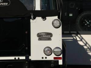 Immagine 11/25 di Land Rover Defender 110 Works V8 (2015)