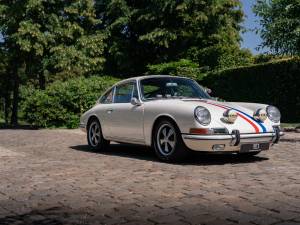 Immagine 29/37 di Porsche 911 2.0 (1965)