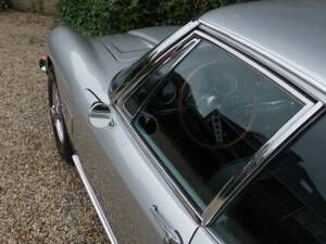 Image 46/50 of Maserati Mistral 4000 (1966)