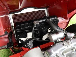 Image 45/50 de Jaguar E-Type (1968)