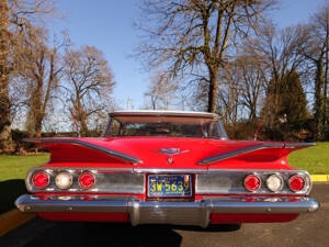 Image 1/4 de Chevrolet Impala Sedan (1960)