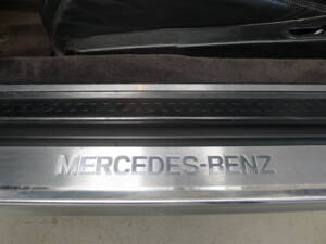Image 35/47 of Mercedes-Benz 500 SL (1992)