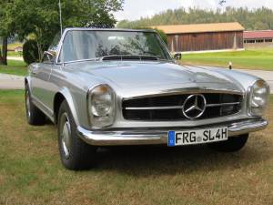 Image 14/41 of Mercedes-Benz 230 SL (1966)