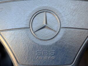 Imagen 90/171 de Mercedes-Benz E 220 (1994)