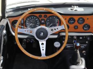 Bild 34/50 von Triumph TR 6 PI (1969)