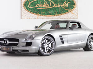 Image 3/56 de Mercedes-Benz SLS AMG (2011)