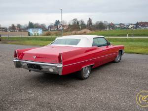 Image 6/20 of Cadillac DeVille Convertible (1969)