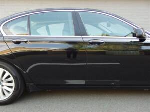 Bild 27/95 von BMW 750i (2009)