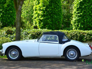 Image 6/50 de MG MGA 1600 (1960)