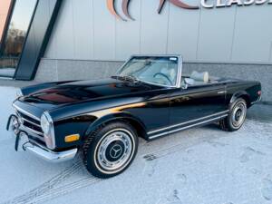 Image 3/34 de Mercedes-Benz 280 SL (1970)