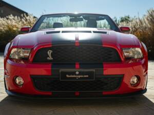 Image 11/50 of Ford Mustang Shelby GT 500 (2011)