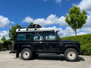 Image 6/93 of Land Rover Defender 110 (2014)