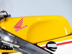Bild 28/50 von Honda DUMMY (1992)
