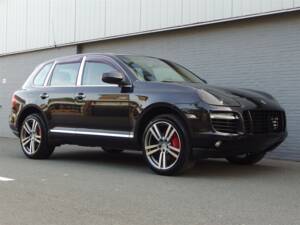 Image 2/93 of Porsche Cayenne Turbo (2007)