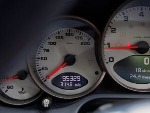 Bild 46/50 von Porsche 911 Carrera (2004)