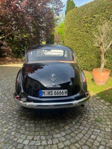 Bild 4/18 von BMW 502 - 3,2 Liter Super (1959)