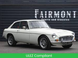 Image 1/36 of MG MGC GT (1969)