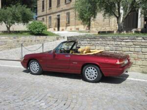 Immagine 6/26 di Alfa Romeo 2.0 Spider (1990)