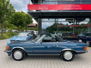 Image 11/19 of Mercedes-Benz 500 SL (1987)