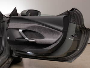 Image 24/42 de Ferrari 296 GTS (2024)