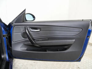 Image 33/50 de BMW 120d (2008)