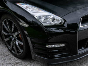 Bild 13/37 von Nissan GT-R Black Edition (2016)
