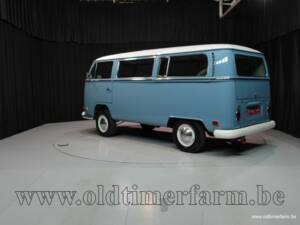 Immagine 4/15 di Volkswagen T2a Kombi (1969)