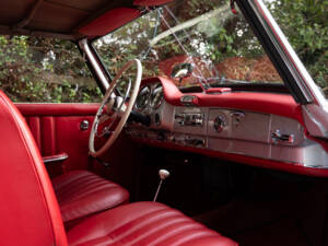 Image 8/18 de Mercedes-Benz 190 SL (1962)