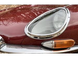 Image 11/50 de Jaguar E-Type 3.8 (1964)