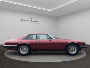 Image 6/22 of Jaguar XJ-S V12 (1990)