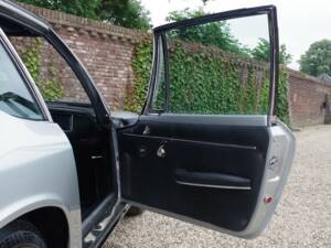 Image 45/50 of Maserati Mistral 4000 (1966)