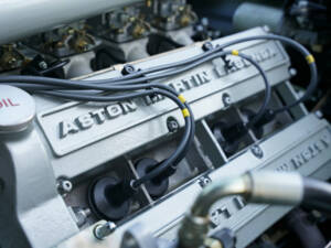 Afbeelding 14/50 van Aston Martin V8 Vantage (1980)
