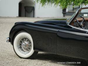 Image 6/15 of Jaguar XK 150 OTS (1958)