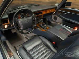 Image 2/19 de Jaguar XJS 4.0 (1994)