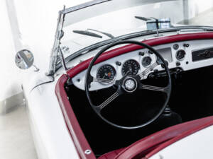 Image 7/28 of MG MGA 1600 (1960)