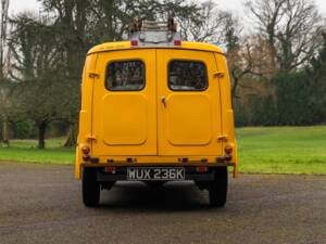 Image 43/50 of Morris Minor 1000 Traveller (1971)