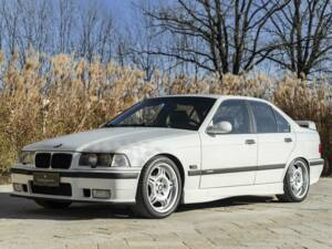 Image 14/50 of BMW 318 (1994)