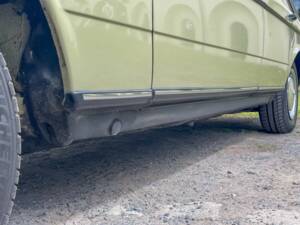 Image 18/34 of Mercedes-Benz 200 T (1983)