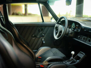 Imagen 37/49 de Porsche 911 Carrera 2 (1994)