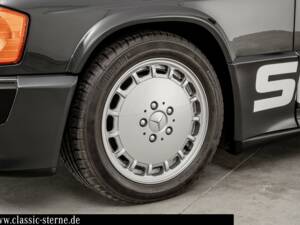 Immagine 13/15 di Mercedes-Benz 190 E 2.3-16 &quot;Schurti&quot; (1984)