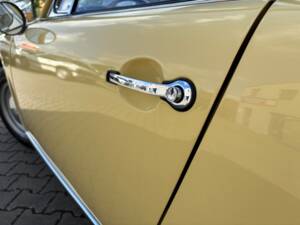 Image 22/70 of Porsche 912 (1965)
