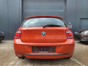 Image 4/15 of BMW 118d (2012)