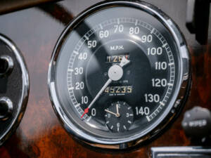 Image 10/50 of Aston Martin DB 2&#x2F;4 Mk I DHC (1954)