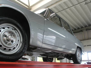 Imagen 8/50 de Alfa Romeo Giulia Nuova Super 1300 (1978)