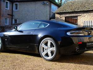 Image 3/23 of Aston Martin V8 Vantage (2009)