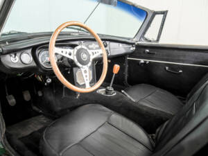 Immagine 11/50 di MG MGB (1965)