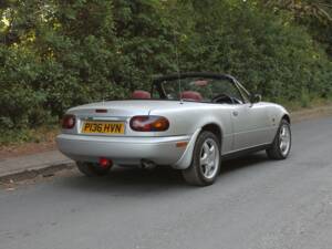 Afbeelding 6/17 van Mazda MX-5 1.8 (1997)