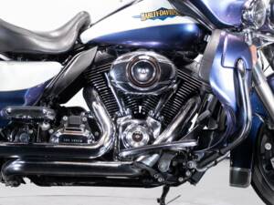 Image 19/50 of Harley-Davidson DUMMY (2010)