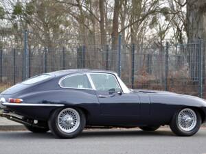 Afbeelding 11/32 van Jaguar E-Type 4.2 (1967)